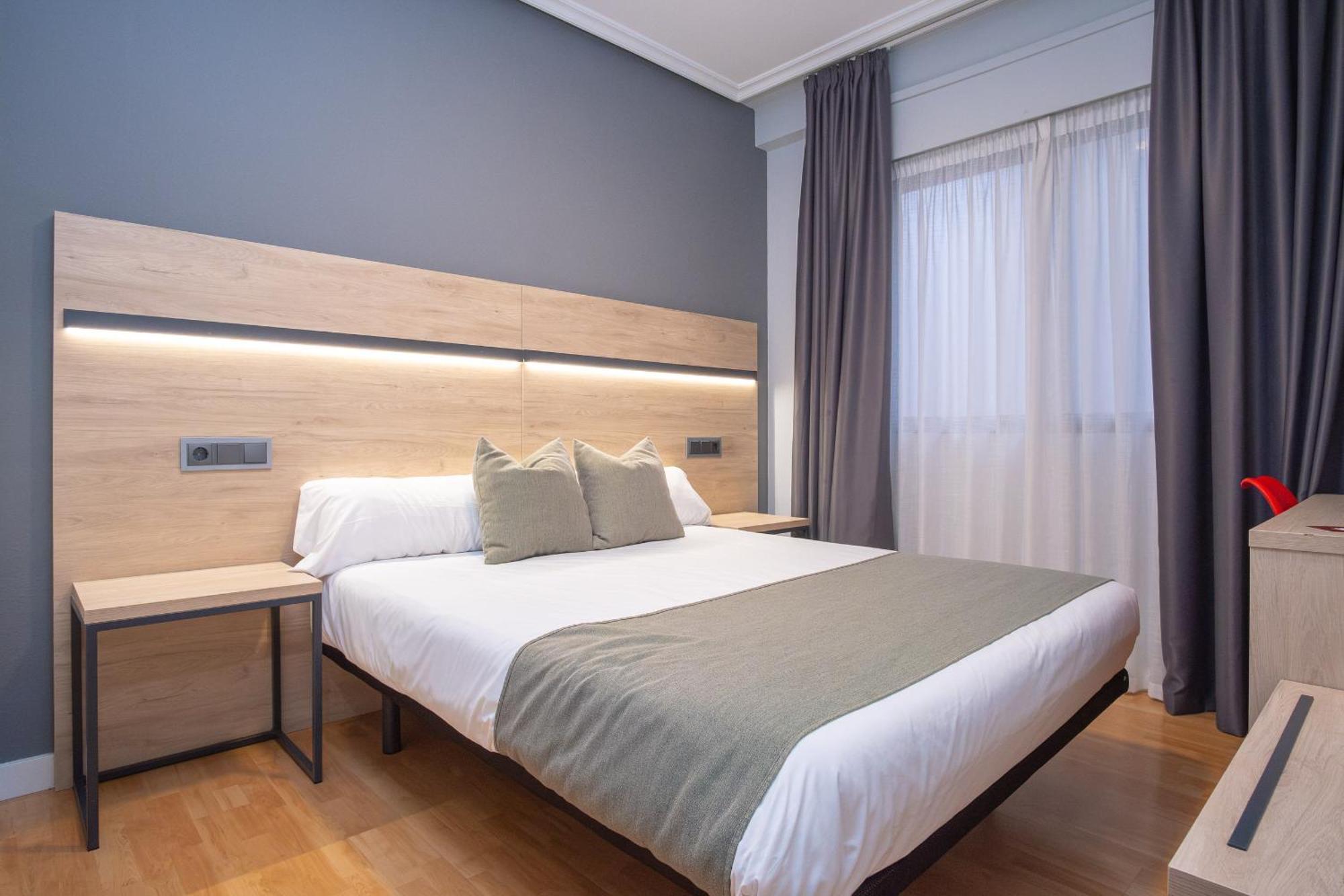 Vtz Hotel El Principe 萨拉戈萨 外观 照片